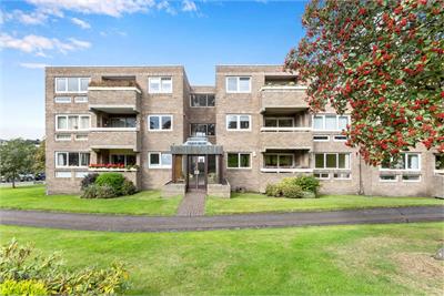 2/2 Craigleith Avenue South, Ravelston, Edinburgh, EH4 3LQ - image 1