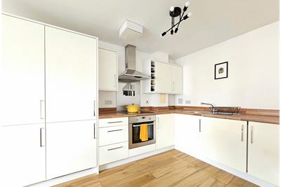 Flat 8, 1 Lochend Park View, Edinburgh, EH7 5FB - image 4