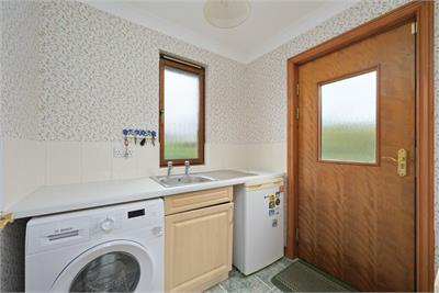 91 Queen Margaret Fauld, Dunfermline, KY12 0UP - image 13