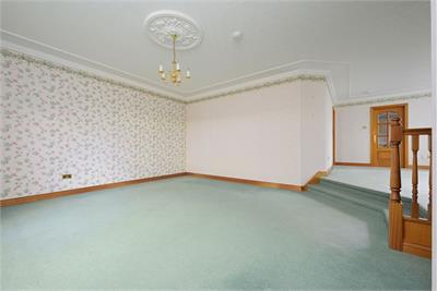 91 Queen Margaret Fauld, Dunfermline, KY12 0UP - image 5
