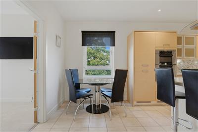 Flat 26, 22, Barnton Grove, EDINBURGH, EH4 6EJ - image 4