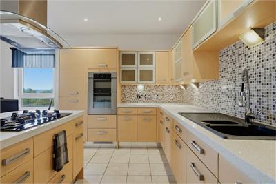 Flat 26, 22, Barnton Grove, EDINBURGH, EH4 6EJ - image 4