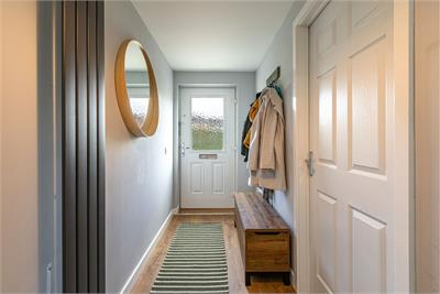 39 Knoll Park, Galashiels, TD1 2TF - image 3