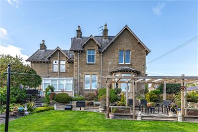 St Aidan's Manse, 1 High Cross Avenue, Melrose, TD6 9SQ - image 2