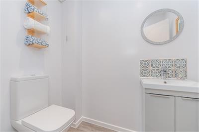 31 Daiches Braes, Edinburgh, EH15 2RD - image 15