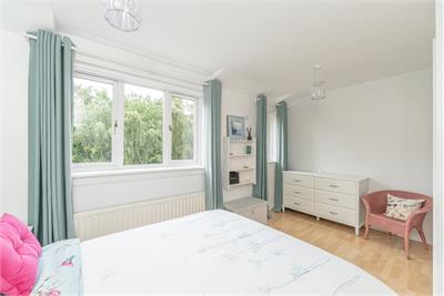 31 Daiches Braes, Edinburgh, EH15 2RD - image 17