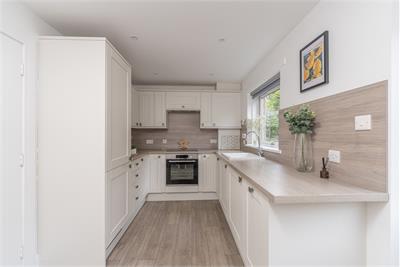 31 Daiches Braes, Edinburgh, EH15 2RD - image 7