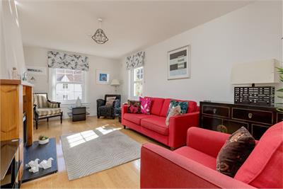 14/3 Hillpark Court, Blackhall, Edinburgh, EH4 7BE - image 2