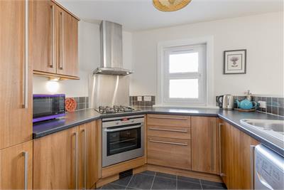 14/3 Hillpark Court, Blackhall, Edinburgh, EH4 7BE - image 6