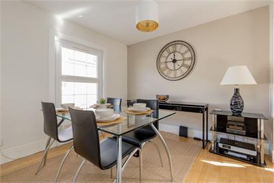 14/3 Hillpark Court, Blackhall, Edinburgh, EH4 7BE - image 7