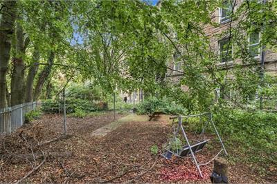 8/13 Wardlaw Place, Edinburgh, EH11 1UB - image 16