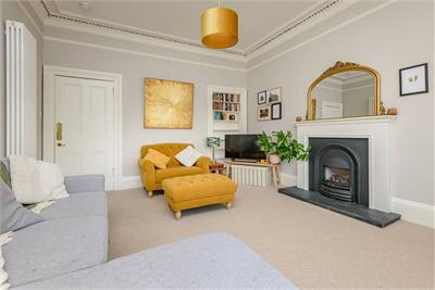 13/8 Roseneath Street, Marchmont, Edinburgh, EH9 1JH - image 4