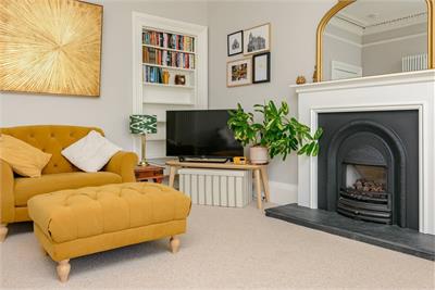 13/8 Roseneath Street, Marchmont, Edinburgh, EH9 1JH - image 5