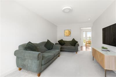7 Martin Street, Burdiehouse, Edinburgh, EH17 8GB - image 3