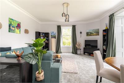 3 Broomlands House, Ednam Road Kelso, TD5 7SW - image 3