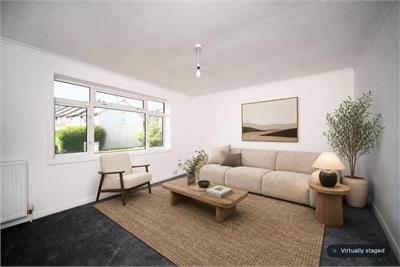 7/4 Lady Nairne Crescent, Willowbrae, Edinburgh, EH8 7PE - image 2