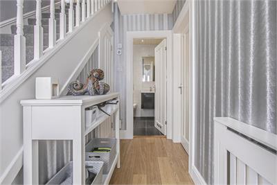 44 Scotland Drive, Dunfermline, KY12 7TD - image 3