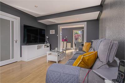 44 Scotland Drive, Dunfermline, KY12 7TD - image 5