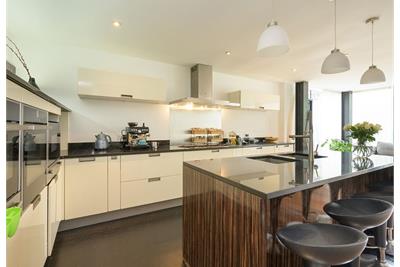 513A Lanark Road West, Balerno EH14 7DH - image 12