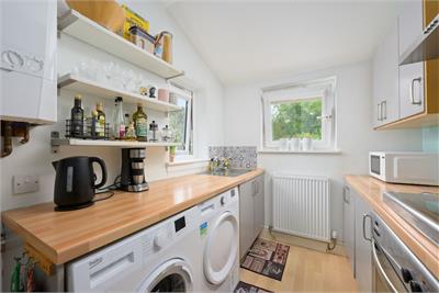 38 Brucefield Avenue First Floor Left, Dunfermline, KY11 4SX - image 8