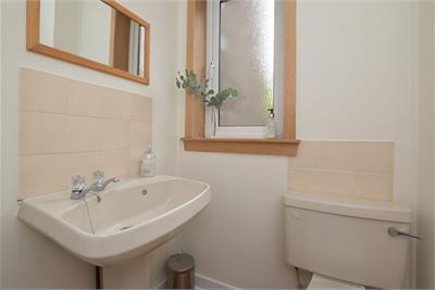 23 Buckstone Crescent, Edinburgh, EH10 6PJ - image 25
