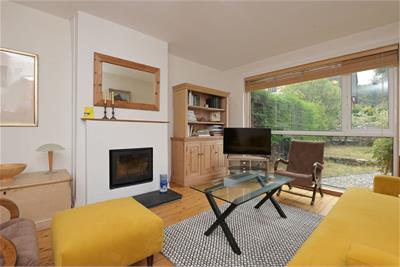 23 Buckstone Crescent, Edinburgh, EH10 6PJ - image 6