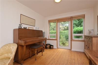 23 Buckstone Crescent, Edinburgh, EH10 6PJ - image 7