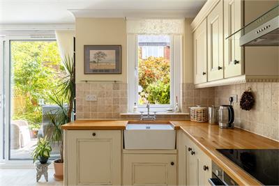 2 Upper Cramond Court, Edinburgh, EH4 6RQ - image 11