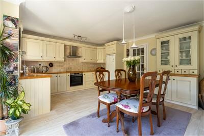 2 Upper Cramond Court, Edinburgh, EH4 6RQ - image 12