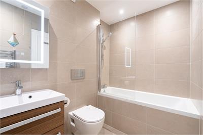 2 Upper Cramond Court, Edinburgh, EH4 6RQ - image 20