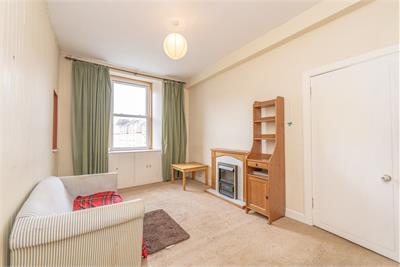 19/11 Stewart Terrace, Edinburgh, EH11 1UP - image 2