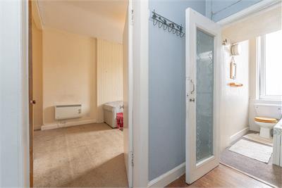 19/11 Stewart Terrace, Edinburgh, EH11 1UP - image 7