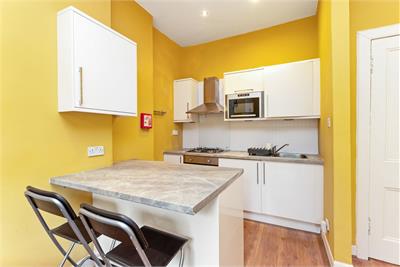 10/9 Springwell Place, Dalry, Edinburgh, EH11 2JA - image 4