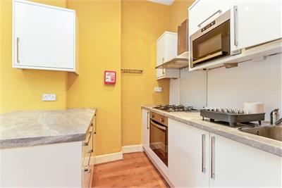 10/9 Springwell Place, Dalry, Edinburgh, EH11 2JA - image 5