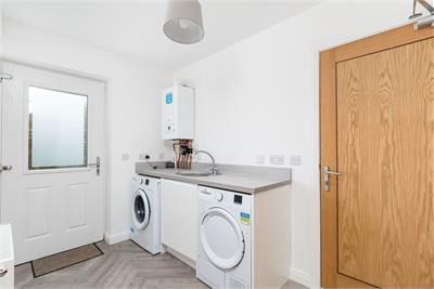 26 Hawthorn Gardens, Loanhead, EH20 9EG - image 10