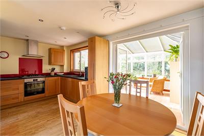54 Baberton Mains Way, Edinburgh, EH14 3HJ - image 4