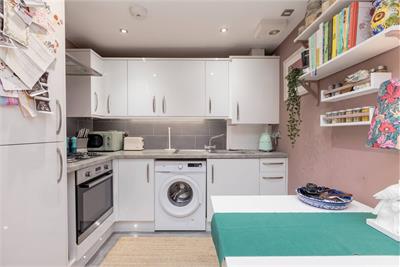 20 Constitution Street, Leith, EH6 7BT - image 10