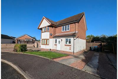 19 Dinwiddie Drive, Heathhall, Dumfries, DG1 3SN - image 1