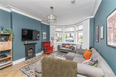 84 Willowbrae Avenue, Edinburgh, EH8 7HU - image 2