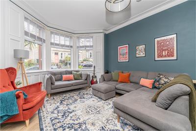 84 Willowbrae Avenue, Edinburgh, EH8 7HU - image 3