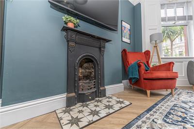 84 Willowbrae Avenue, Edinburgh, EH8 7HU - image 5