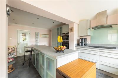 11 Cramond Gardens, Cramond, EH4 6PT - image 5