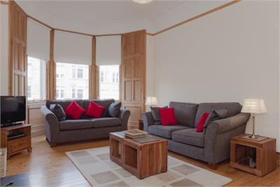 9/4 Spottiswoode Road, Marchmont, Edinburgh, EH9 1BH - image 2