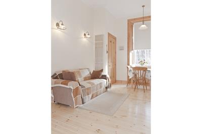 9/4 Spottiswoode Road, Marchmont, Edinburgh, EH9 1BH - image 8