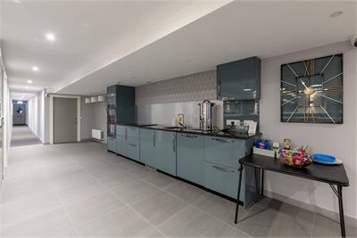 124/5 Lothian Road, Lothian House, Tollcross, Edinburgh, EH3 9BG - image 21