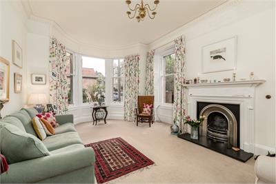 74 Falcon Avenue, Edinburgh, EH10 4AW - image 2