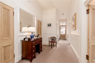 74 Falcon Avenue, Edinburgh, EH10 4AW - image 13