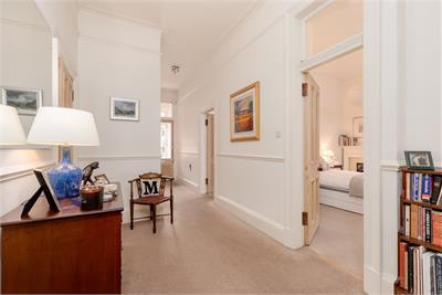 74 Falcon Avenue, Edinburgh, EH10 4AW - image 24