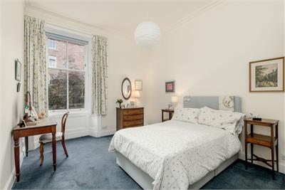 74 Falcon Avenue, Edinburgh, EH10 4AW - image 8