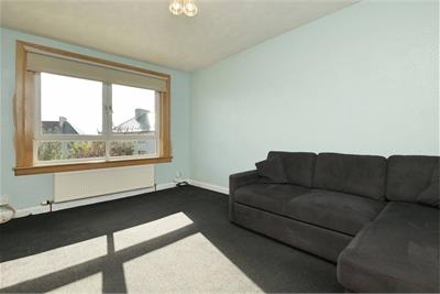 2 Mayfield Drive, Armadale, EH48 2JE - image 3